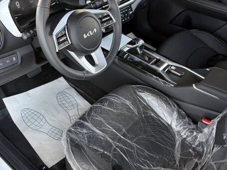 2026 Kia K3 II (China Market) Рестайлинг, белый, 2090000 рублей, вид 3