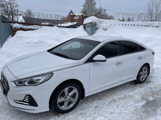 2018 Hyundai Sonata VII (LF) Рестайлинг, белый, 2050000 рублей, вид 5