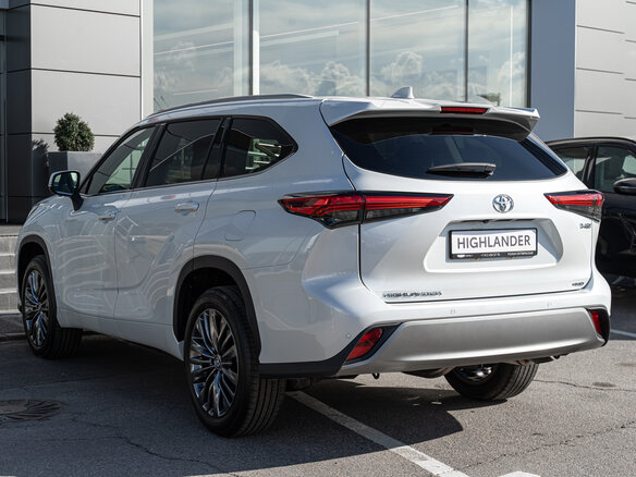 2026 Toyota Highlander IV (XU70), белый - вид 4