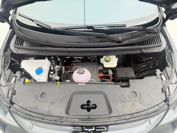 2026 BYD Dolphin 45.12 kWh I Рестайлинг, чёрный - вид 18