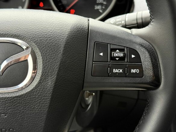 2013 Mazda 3 II (BL) Рестайлинг, белый - вид 19