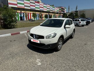 2013 Nissan Qashqai I Рестайлинг, белый, 1100000 рублей, вид 2