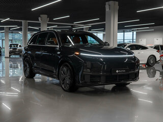 2025 Li Auto (Lixiang) L7 42.8 kWh I Рестайлинг, чёрный, 8300000 рублей, вид 2