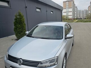 2013 Volkswagen Jetta VI, серый, 1240000 рублей, вид 2