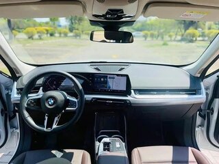 2023 BMW X1 Long 20Li sDrive III (U11/U12), белый, 2830000 рублей, вид 3