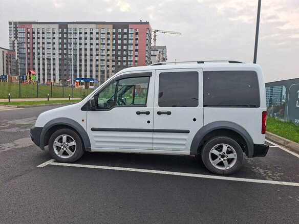 2012 Ford Tourneo Connect I Рестайлинг, белый, 790000 рублей - вид 8