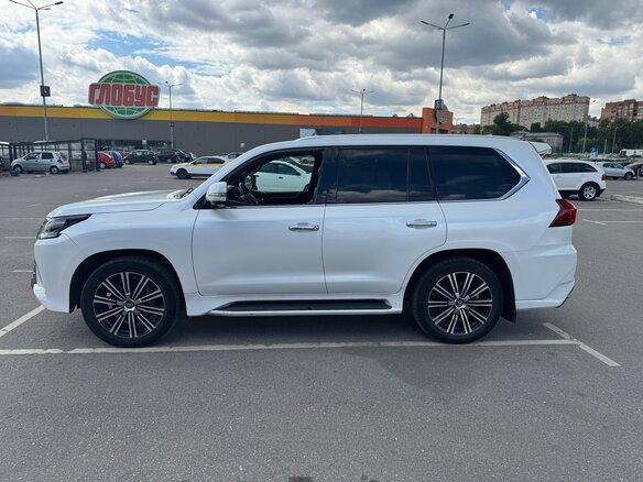 2019 Lexus LX 570 III Рестайлинг 2, белый, 8490000 рублей - вид 7
