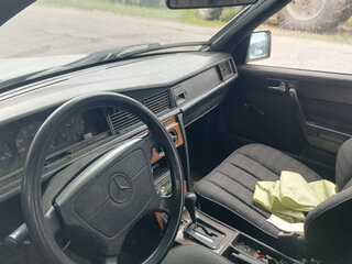 1993 Mercedes-Benz 190 (W201), серый, 170000 рублей, вид 2