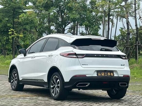 2022 Geely Emgrand S, белый, 995000 рублей - вид 4