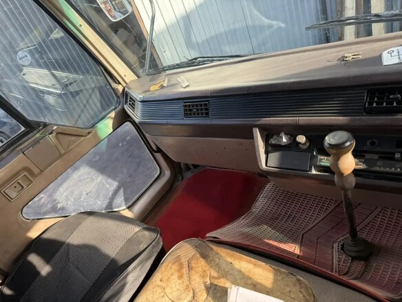 1982 Mitsubishi MF61D, белый, 5200000 рублей - вид 8