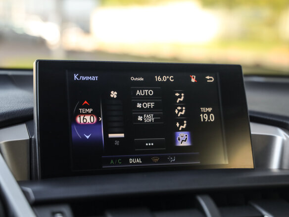 2017 Lexus NX 200 I, чёрный, 2749000 рублей - вид 15