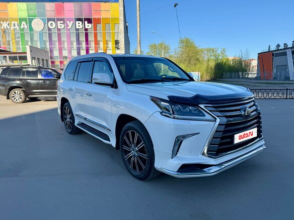 2016 Lexus LX 570 III Рестайлинг 2, белый, 7300000 рублей - вид 8