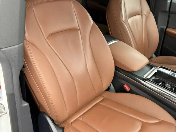 2019 Audi Q8 55 TFSI I (4M), белый, 5500000 рублей - вид 10