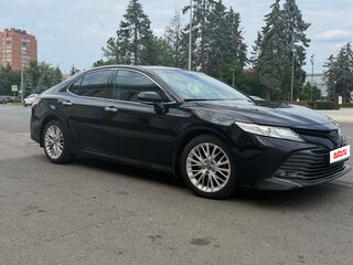 2018 Toyota Camry VIII (XV70), чёрный, 2450000 рублей, вид 3