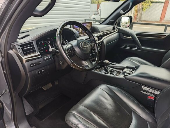 2019 Lexus LX 450d III Рестайлинг 2, серый, 7974000 рублей - вид 14