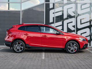 2015 Volvo V40 Cross Country I, красный, 1550000 рублей, вид 5