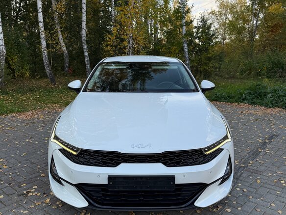 2021 Kia K5 III, белый, 2750000 рублей - вид 1