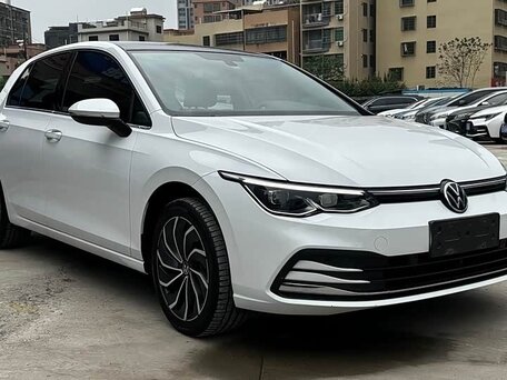 2022 Volkswagen Golf VIII, белый, 1961056 рублей, вид 1