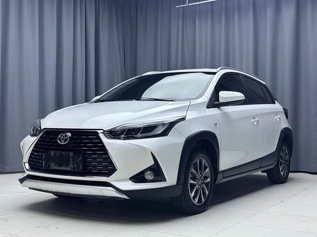 2022 Toyota Yaris L XP150 Рестайлинг, белый, 1000330 рублей, вид 1