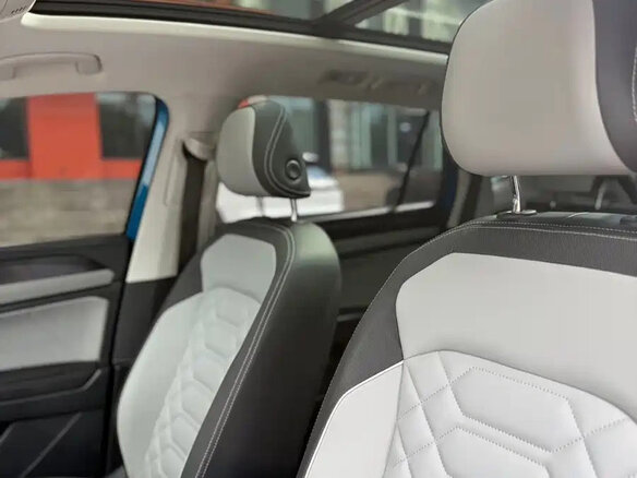 2022 Volkswagen Tayron I, голубой, 2050000 рублей - вид 11
