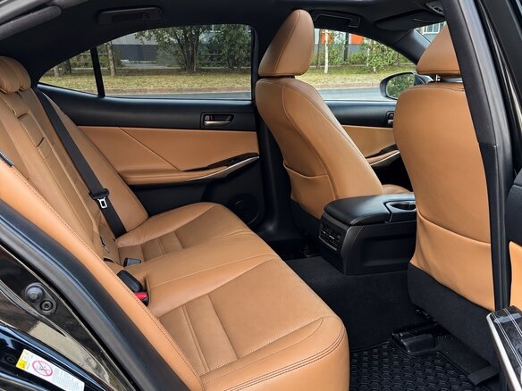 2017 Lexus IS 300 III Рестайлинг, чёрный - вид 7
