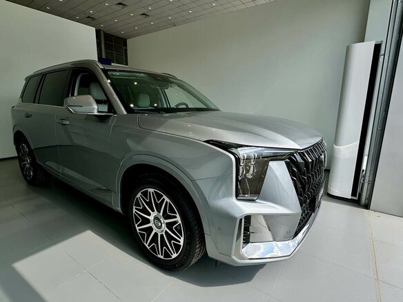 2026 GAC GS8 Dragon II, серебристый, 4949000 рублей - вид 2