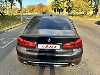 2019 BMW 5 серии 520d xDrive VII (G30/G31/G38), синий, 3650000 рублей, вид 5