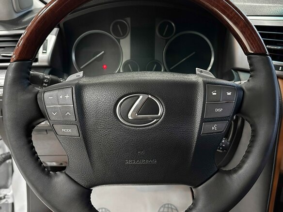 2012 Lexus LX 570 III Рестайлинг, белый, 4190000 рублей - вид 32