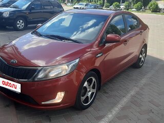 2013 Kia Rio 5-speed III, красный, 888888 рублей, вид 3
