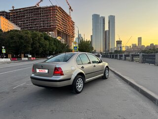2004 Volkswagen Bora I, бежевый, 450000 рублей, вид 2
