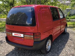 1999 Nissan Vanette Cargo III, красный, 500000 рублей, вид 3