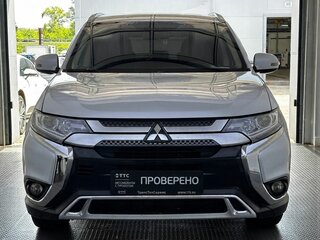 2019 Mitsubishi Outlander III Рестайлинг 3, белый, 2050000 рублей, вид 2