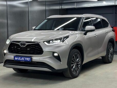 2025 Toyota Highlander IV (XU70), серебристый, 5190000 рублей, вид 3