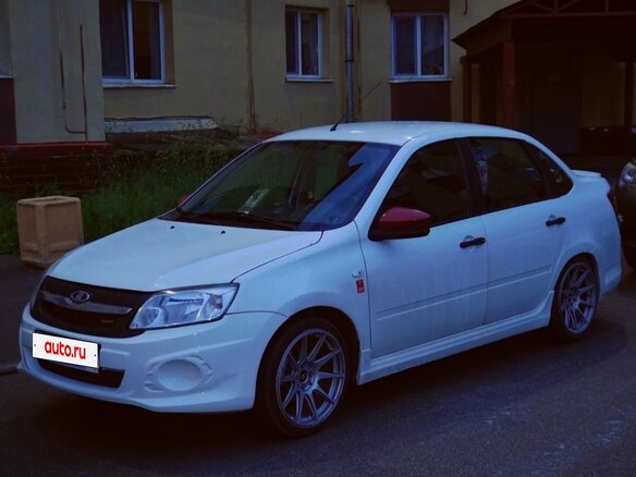 2017 Lada (ВАЗ) Granta Sport I, белый, 500000 рублей - вид 16