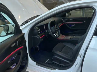 2021 Mercedes-Benz E-Класс 200 V (W213, S213, C238) Рестайлинг, белый, 3700000 рублей, вид 3