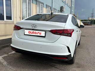 2021 Hyundai Solaris II Рестайлинг, белый, 1720000 рублей, вид 5