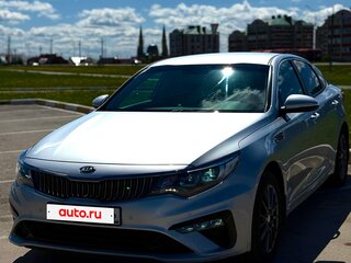 2019 Kia Optima IV Рестайлинг, серебристый, 2500000 рублей, вид 2