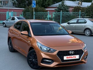 2017 Hyundai Solaris II, оранжевый, 1100000 рублей, вид 3