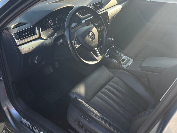 2018 Skoda Superb III, серый, 2050000 рублей - вид 7