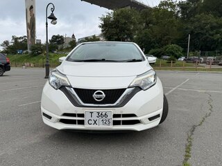 2018 Nissan Note II Рестайлинг, белый, 950000 рублей, вид 3
