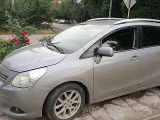 2010 Toyota Verso I, серый, 1245000 рублей, вид 4