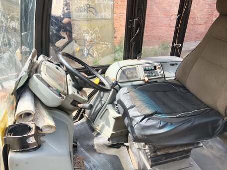 2013 Terex TLB 825, белый, 3500000 рублей, вид 3