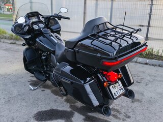 2021 Harley-Davidson Road Glide Limited, чёрный, 1890000 рублей, вид 4