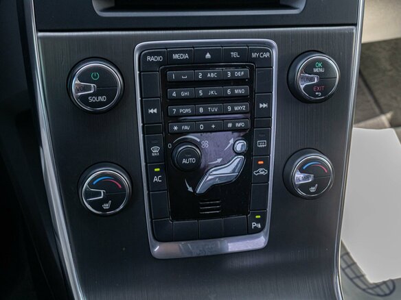 2012 Volvo S60 II, белый - вид 12