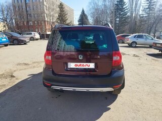 2011 Skoda Yeti I, пурпурный, 650000 рублей, вид 3