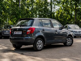 2014 Skoda Fabia II Рестайлинг, серый, 660000 рублей, вид 2