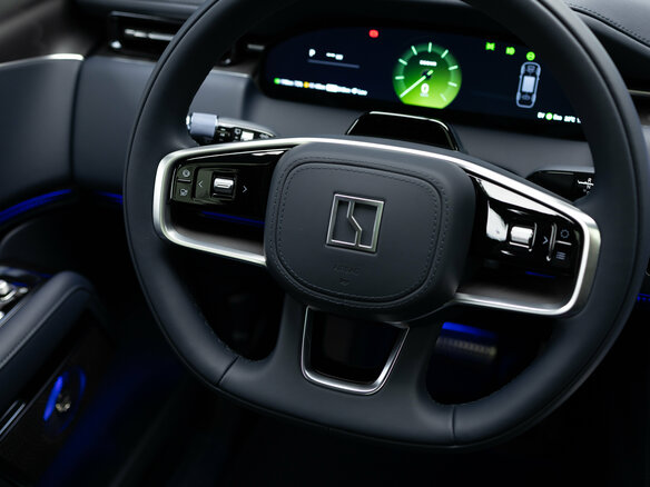 2026 Zeekr 9X 55 kWh (до 3.5 т), чёрный, 13190000 рублей - вид 15