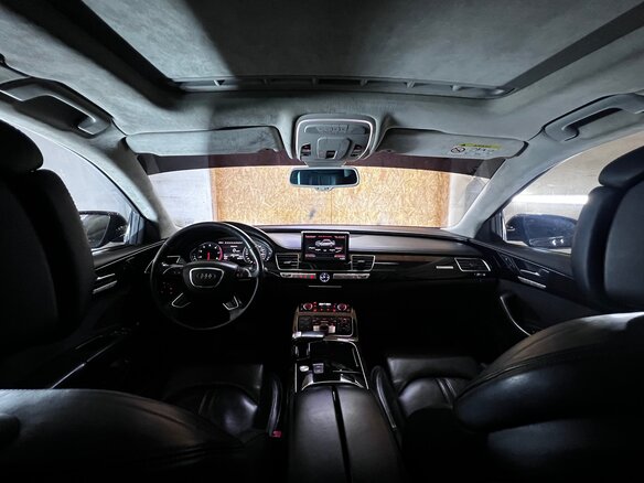 2013 Audi A8 Long III (D4) Рестайлинг, чёрный, 2000000 рублей - вид 2