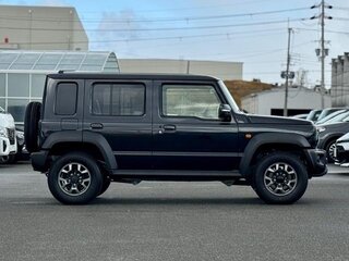 2023 Suzuki Jimny IV, чёрный, 1917009 рублей, вид 4