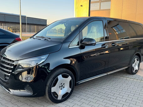 2026 Mercedes-Benz V-Класс Long 300 длинный III (W447) Рестайлинг 2, чёрный, 10559000 рублей, вид 2